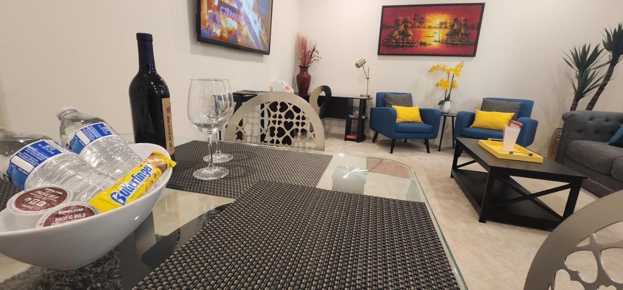 Private Lux Apartment In A New Community Fontana Exteriör bild